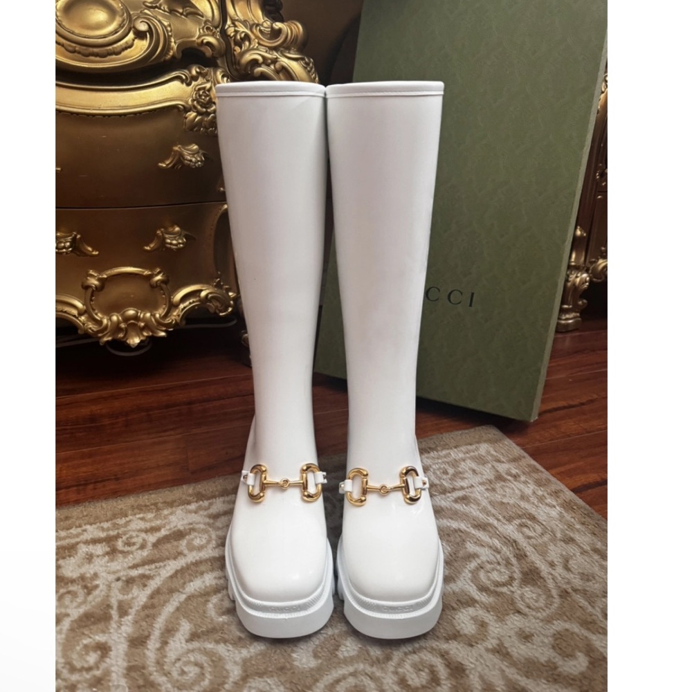 Gucci Horsebit Knee High Boots rubber
Wellington boots gold hardware NWT - Picture 4 of 10
